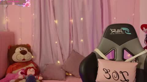 Snapshot of zoe_sullivan_ chatting on 25, 7, 2026 zoe_sullivan_ online show from 25, 7, 2026
