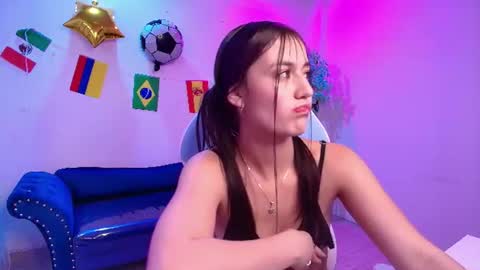 Snapshot of zoe_swan chatting on 13, 7, 2026 Zoe online show from 13, 7, 2026