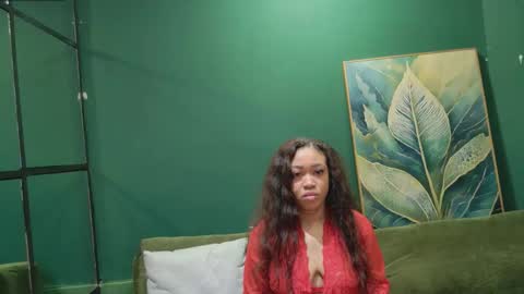 zoe_taylor2001 online show from 6, 1, 2026