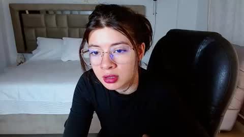 Snapshot of zoecruzz chatting on 15, 1, 2026 ZOE online show from 15, 1, 2026