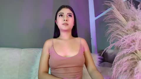 Snapshot of zoee_8 chatting on 21, 5, 2026 ZOE online show from 21, 5, 2026