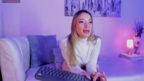 Snapshot of zoee_joness chatting on 1, 3, 2025 zoe online show from 1, 3, 2025