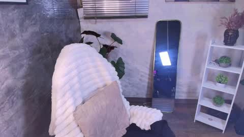 Snapshot of zoee_kiss_ chatting on 9, 4, 2026 ZOE online show from 9, 4, 2026