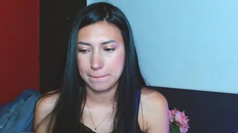 Laura  online show from 12, 12, 2024