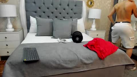 Snapshot of zoekrug chatting on 23, 9, 2025 Zoe Krug online show from 23, 9, 2025