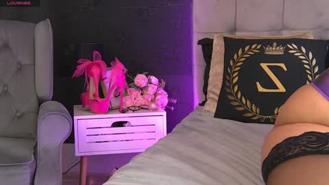 ZoeMesmerize online show from 30, 12, 2024