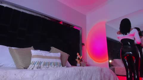 Snapshot of zoevidal_ chatting on 8, 2, 2025 zoevidal_ online show from 8, 2, 2025