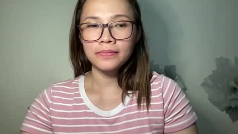 Snapshot of zoey_foryou chatting on 28, 10, 2025 zoey_foryou online show from 28, 10, 2025