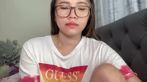 Snapshot of zoey_foryou chatting on 4, 12, 2025 zoey_foryou online show from 4, 12, 2025