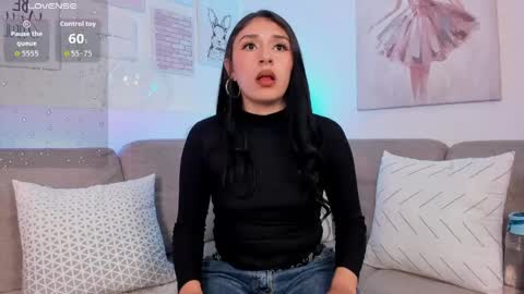 Snapshot of zoey_monroe_ chatting on 6, 5, 2026 Zoey online show from 6, 5, 2026