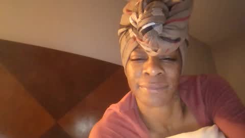 Snapshot of zoeycreationsllc152 chatting on 16, 4, 2026 Scorpio freak nasty online show from 16, 4, 2026