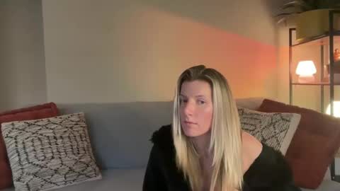 Snapshot of zoeydanner chatting on 12, 2, 2026 Zoeydanner online show from 12, 2, 2026