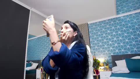 Zoey online show from 25, 11, 2025