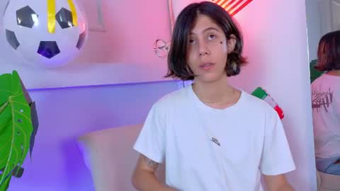 Zoey online show from 12, 7, 2026
