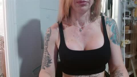 Snapshot of zoeyportland chatting on 29, 3, 2026 Zoey Portland online show from 29, 3, 2026