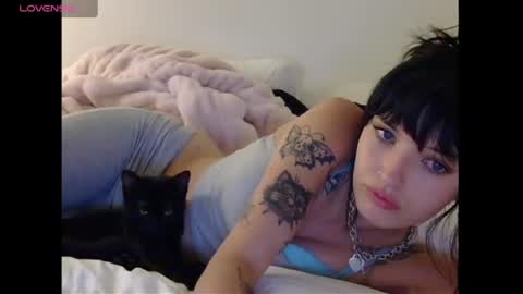 zoeyyb666 online show from 29, 7, 2026