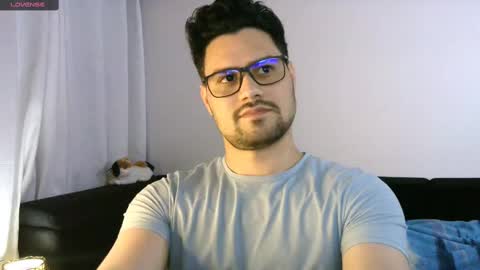 Snapshot of zohan_haidar chatting on 20, 2, 2025 ZohanMohamed online show from 20, 2, 2025