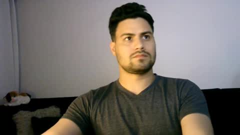 Snapshot of zohan_haidar chatting on 5, 3, 2025 ZohanMohamed online show from 5, 3, 2025