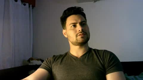 Snapshot of zohan_haidar chatting on 7, 3, 2025 ZohanMohamed online show from 7, 3, 2025