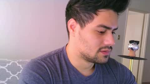 Snapshot of zohan_haidar chatting on 1, 12, 2025 ZohanMohamed online show from 1, 12, 2025