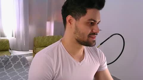 Snapshot of zohan_haidar chatting on 5, 3, 2026 ZohanMohamed online show from 5, 3, 2026