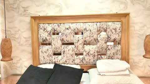 zoley  online show from 28, 2, 2026