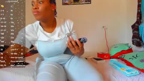 Snapshot of zoley_watson26 chatting on 4, 5, 2026 Zoley Watson online show from 4, 5, 2026
