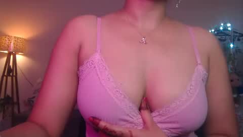 Snapshot of zonayesha chatting on 21, 10, 2025 Zona online show from 21, 10, 2025