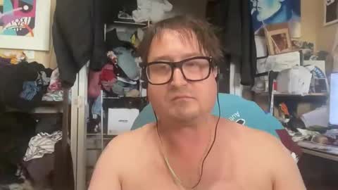 Snapshot of zone45887003 chatting on 6, 4, 2026 daddybighardonlate online show from 6, 4, 2026