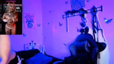 Snapshot of zooee_01 chatting on 25, 3, 2026 Zoee online show from 25, 3, 2026