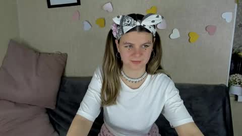 Snapshot of zorianaa_ chatting on 4, 5, 2026 Zoriana online show from 4, 5, 2026