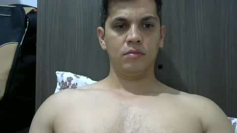 Snapshot of zoro_00 chatting on 2, 12, 2025 zoro_00 online show from 2, 12, 2025