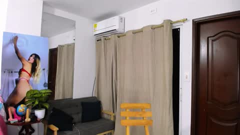 zou_quira online show from 13, 2, 2026