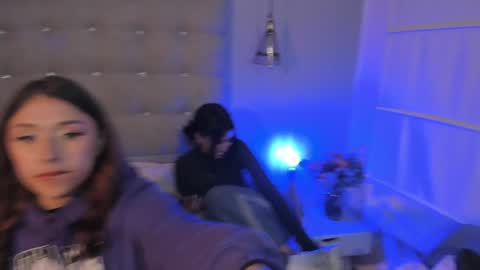 Snapshot of zowi_hottiee chatting on 19, 12, 2024 cintya kors online show from 19, 12, 2024