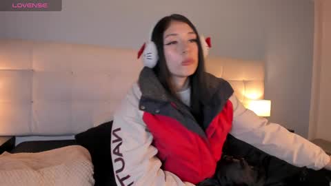 Snapshot of zowi_hottiee chatting on 21, 1, 2025 cintya kors online show from 21, 1, 2025