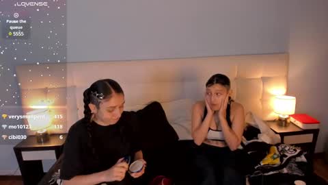 Snapshot of zowi_hottiee chatting on 22, 1, 2025 cintya kors online show from 22, 1, 2025