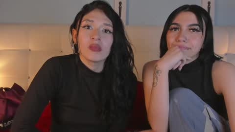 Snapshot of zowi_hottiee chatting on 11, 3, 2025 cintya kors online show from 11, 3, 2025