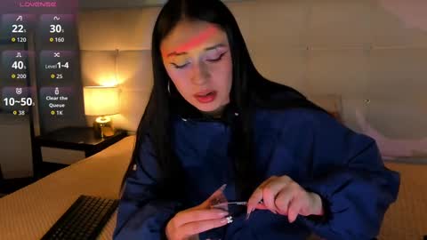 Snapshot of zowi_hottiee chatting on 19, 9, 2025 cintya kors online show from 19, 9, 2025