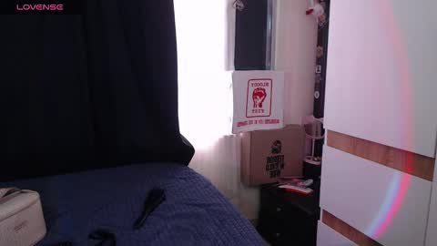 Snapshot of zowi_hottiee chatting on 26, 11, 2025 cintya kors online show from 26, 11, 2025