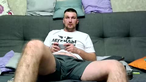 Snapshot of ztigrousz chatting on 10, 11, 2025 ztigrousz online show from 10, 11, 2025