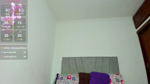 Snapshot of zule__williams chatting on 4, 10, 2025 zule online show from 4, 10, 2025