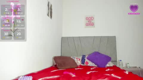 Snapshot of zule__williams chatting on 22, 11, 2025 zule online show from 22, 11, 2025