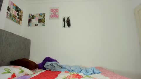Snapshot of zule__williams chatting on 19, 6, 2026 zule online show from 19, 6, 2026