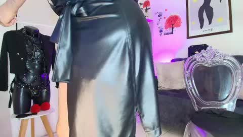 Snapshot of zully_green chatting on 13, 4, 2026 zully_green online show from 13, 4, 2026