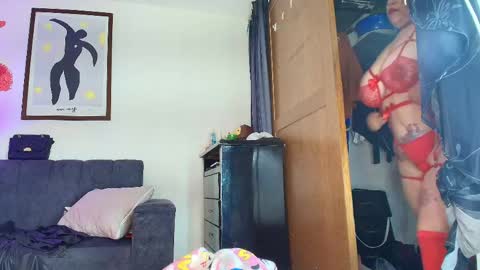 Snapshot of zully_green chatting on 15, 4, 2026 zully_green online show from 15, 4, 2026