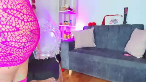 Snapshot of zully_green chatting on 2, 8, 2026 zully_green online show from 2, 8, 2026