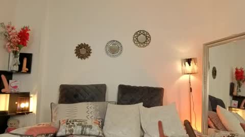 Snapshot of zuly_zahir_01 chatting on 1, 2, 2025 zuly goode online show from 1, 2, 2025