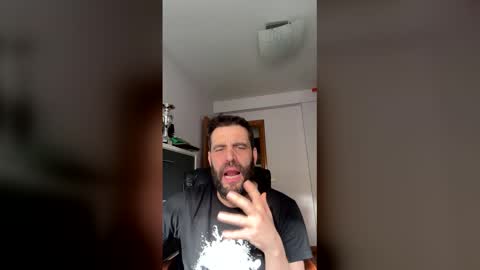 Snapshot of zurdineno chatting on 11, 5, 2026 zurdineno online show from 11, 5, 2026