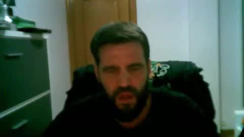 Snapshot of zurdineno chatting on 4, 6, 2026 zurdineno online show from 4, 6, 2026