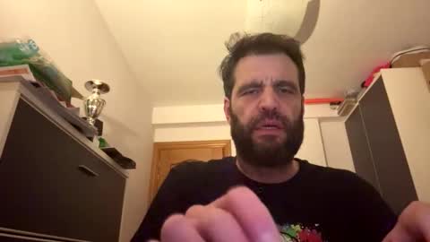 Snapshot of zurdineno chatting on 5, 6, 2026 zurdineno online show from 5, 6, 2026